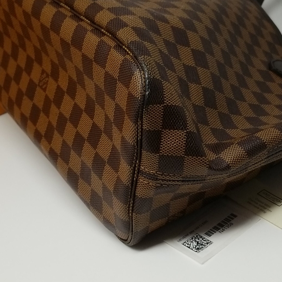 Louis Vuitton Damier Ebene Neverfull MM - Picture 12 of 14